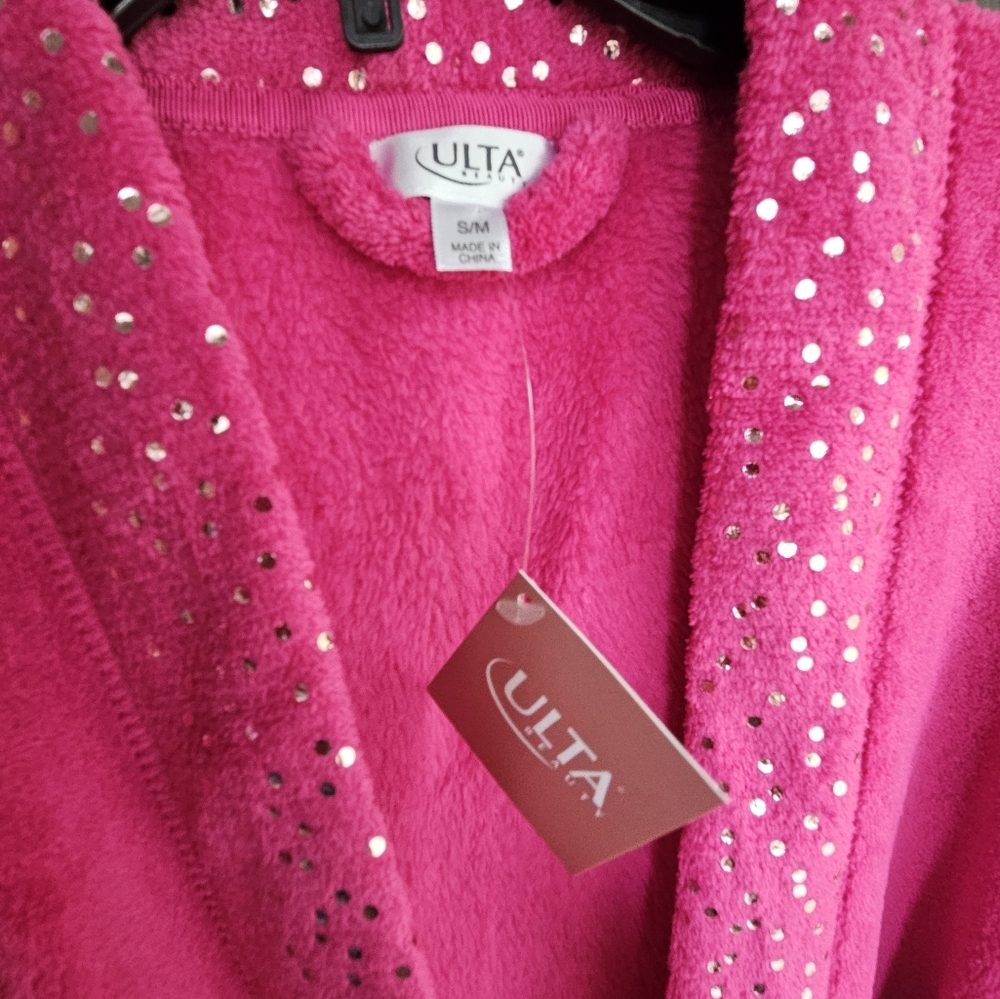 Hot Pink Sequin Robe - Picture 4 of 4